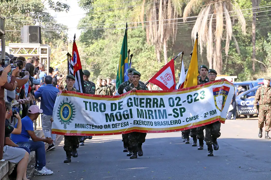 Semana da Pátria foi aberta com Desfile